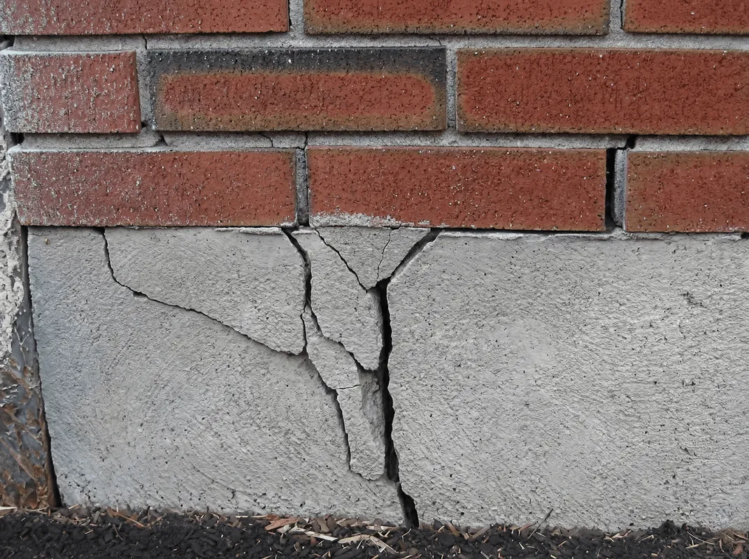 Concrete foundation with serious structural damage in Portland, OR